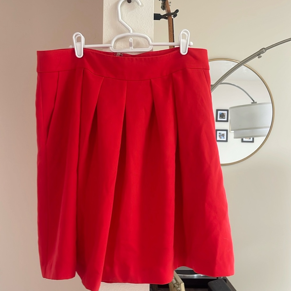 Skirt, with POCKETS!!